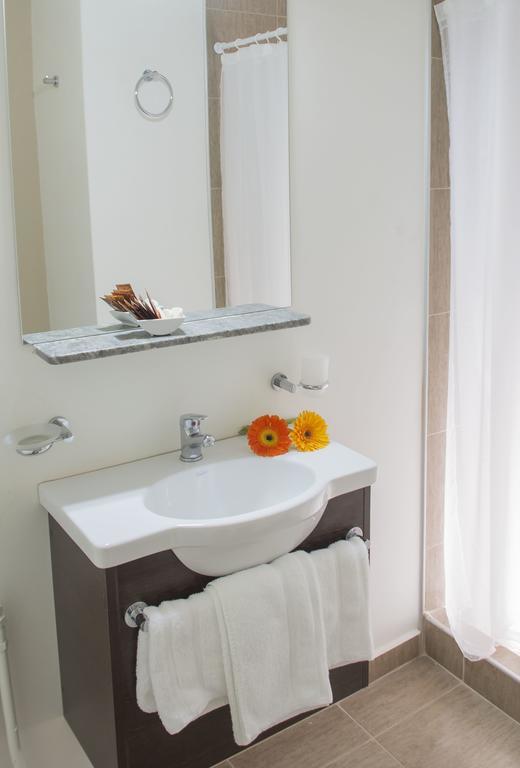 Toscano Hotel Рафаела Номер фото